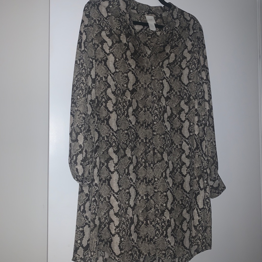 H&M snakeprint tunic